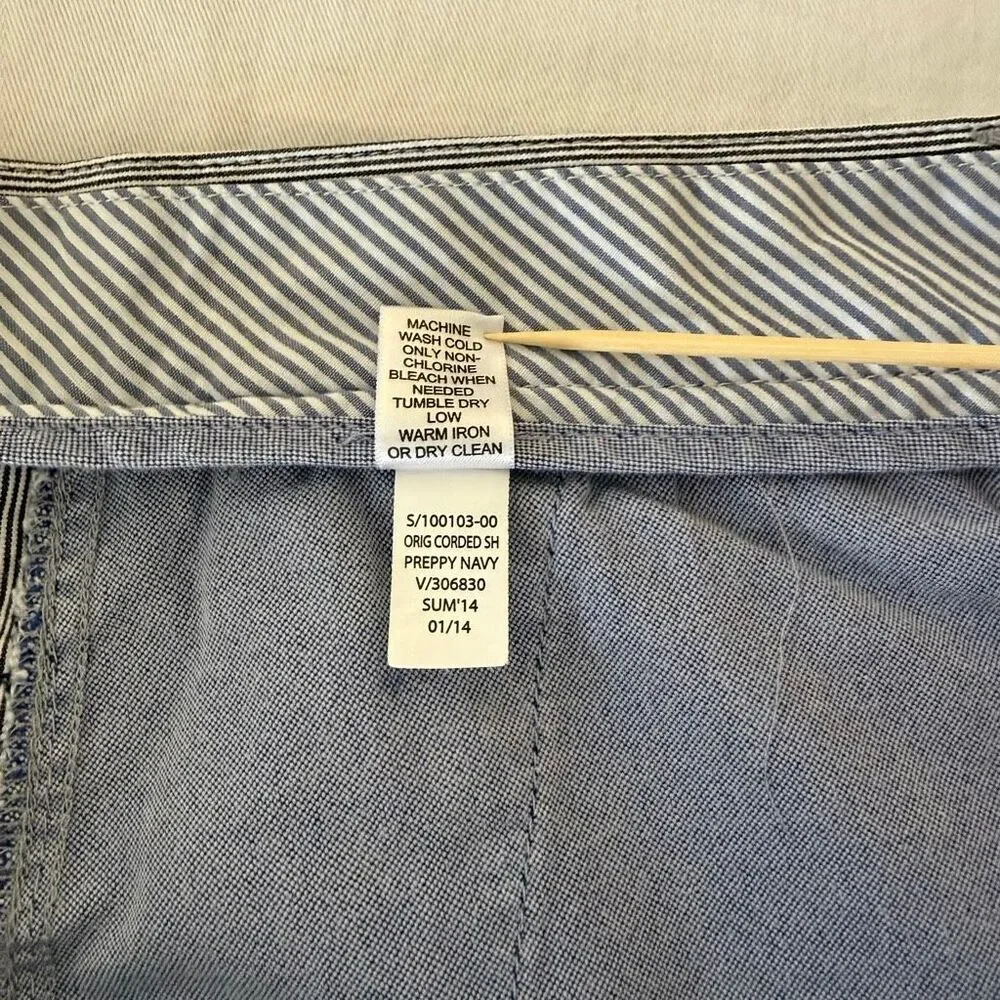 Banana Republic Striped Shorts | Mens 34 | Blue White Stripes | Cotton Flat Fron